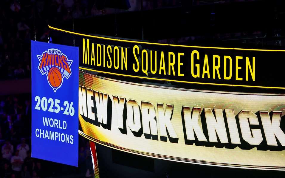 Knicks sign Dalton Knecht to two-way deal after Lakers exit