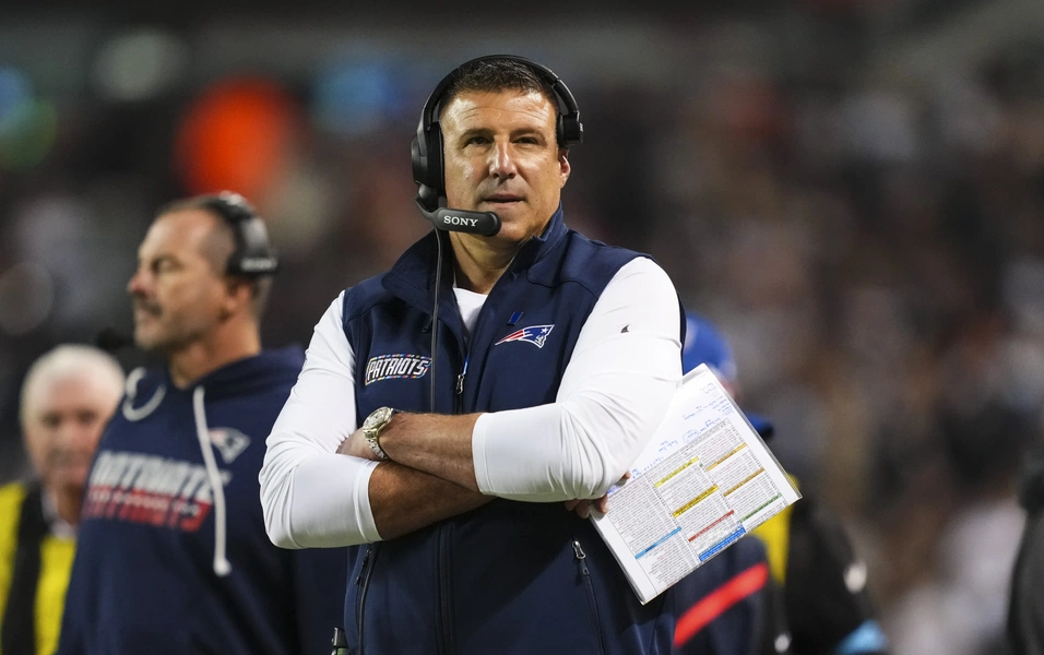 Patriots weigh Van Roten's return amid O-line injuries