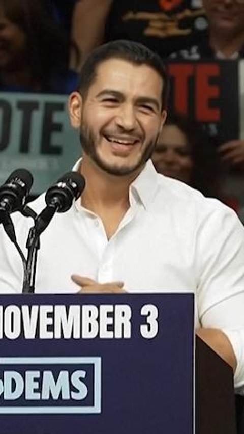 Obama slams Trump tactics as El-Sayed vows to target rigged system