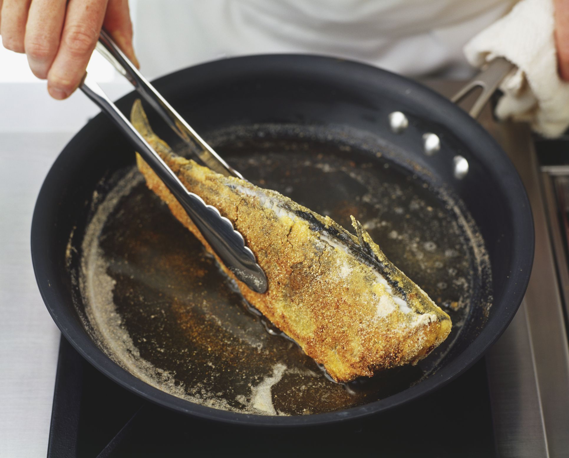 Cara mudah membersihkan kerak di teflon dengan bahan dapur, tanpa ...