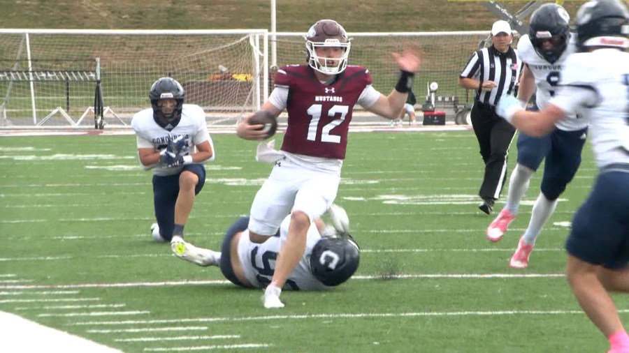 Tyler Smith earns GPAC offensive player of the week honors
