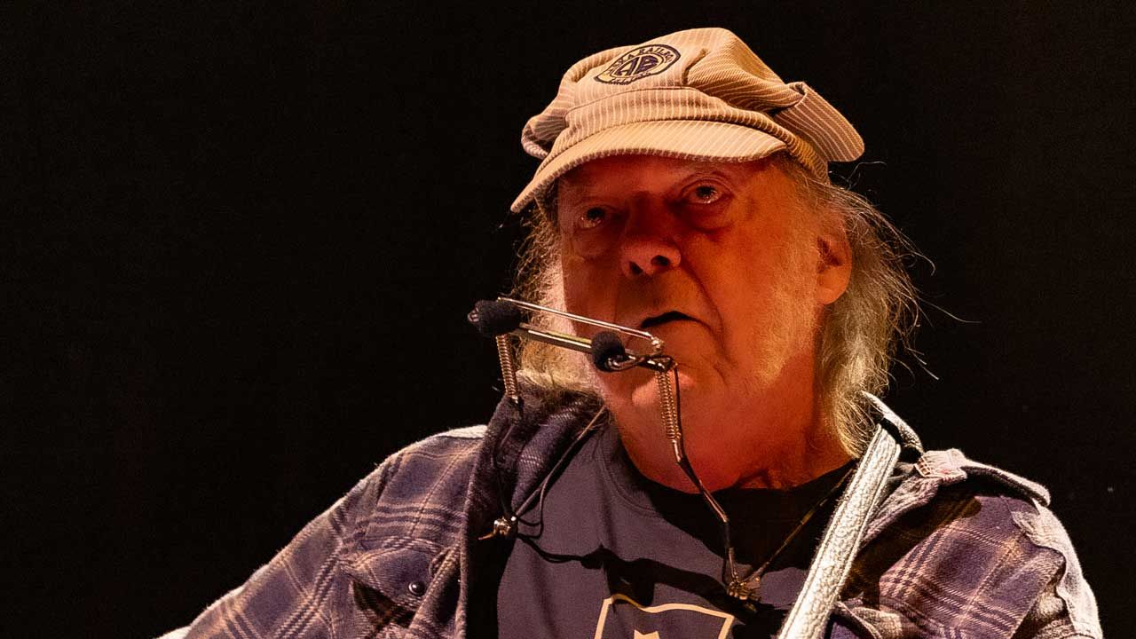 Neil Young files $10m lawsuit against Donald Trump over song use at rally