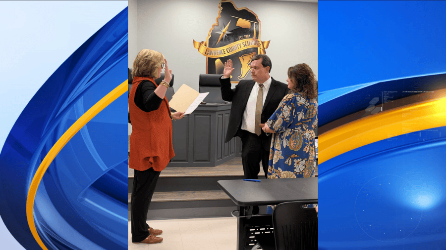 Lawrence County swears in new superintendent