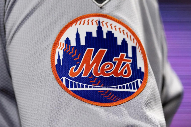 Report: Mets promote minor league coach to MLB staff