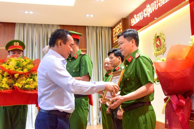 TP.HCM dự kiến chi 54 tỉ đồng cho chính sách thưởng cá nhân, tập thể có thành tích đặc biệt, cứu người