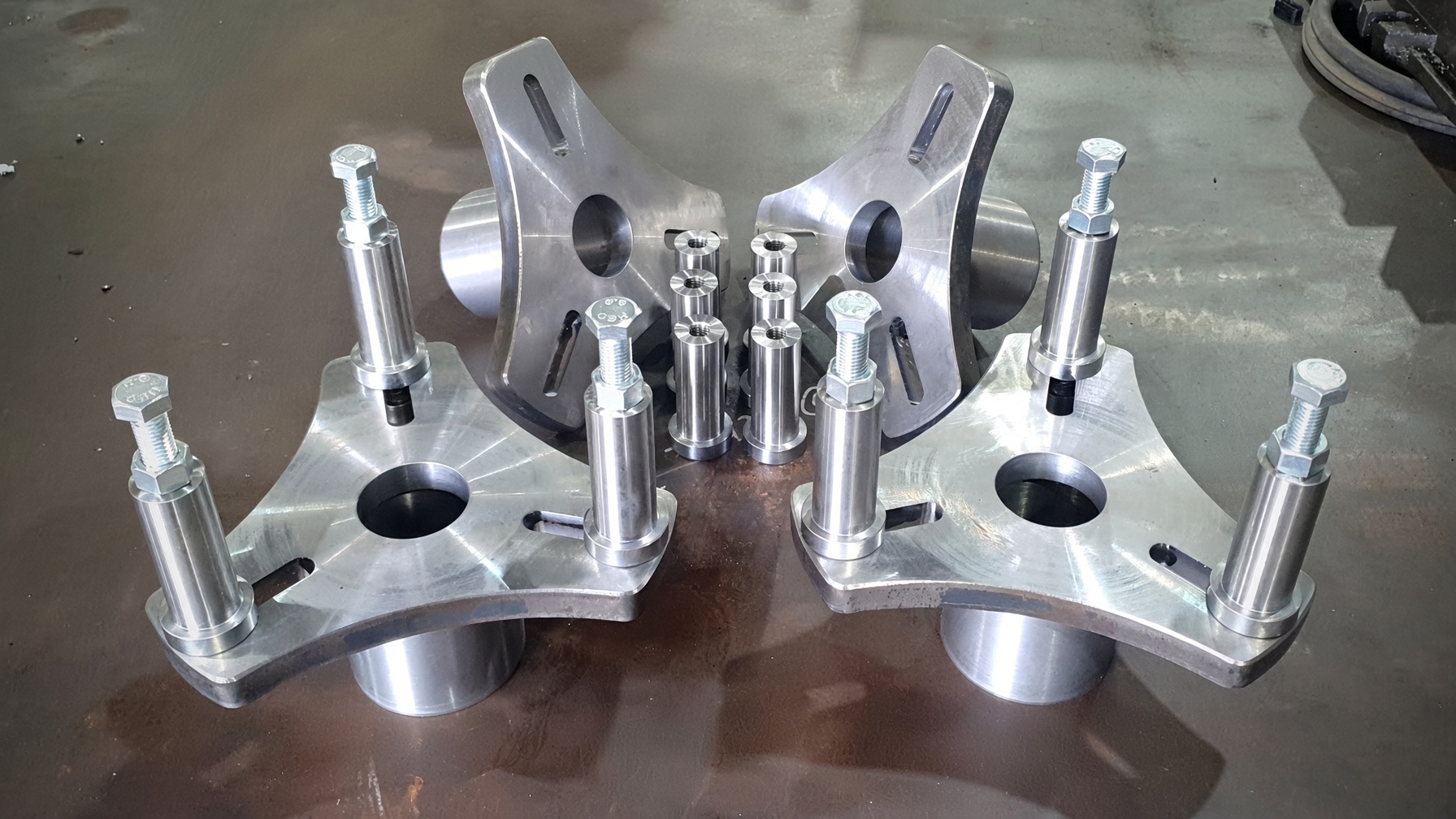 Building mounts for a line boring machine