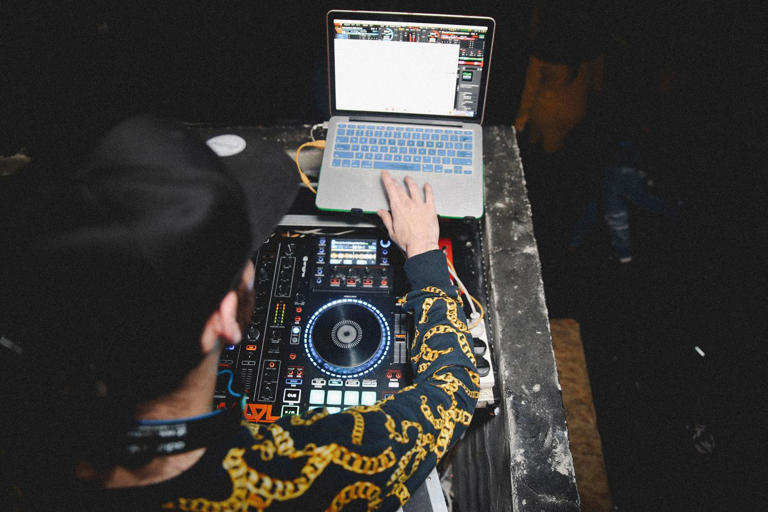 Cómo convertir tu Mac en una estación de DJ profesional