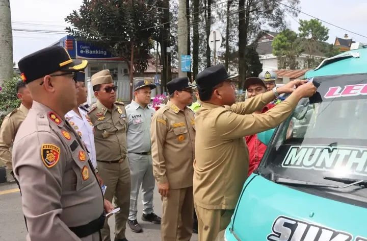Operasi Patuh Toba 2026, Kapolres dan Forkopimda Karo turun ke jalan