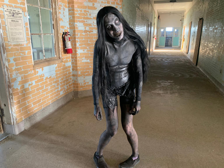 Tours offer Halloween enthusiasts visits to former psychiatric hospital ...