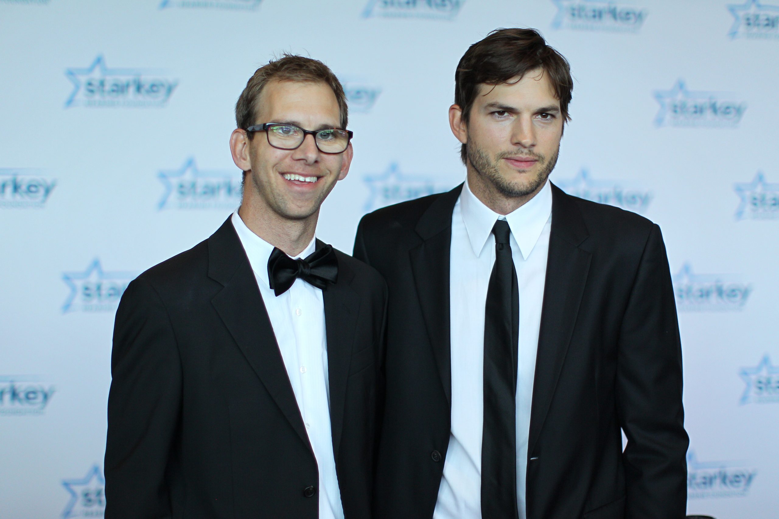 Celebrity siblings: alike or totally different?