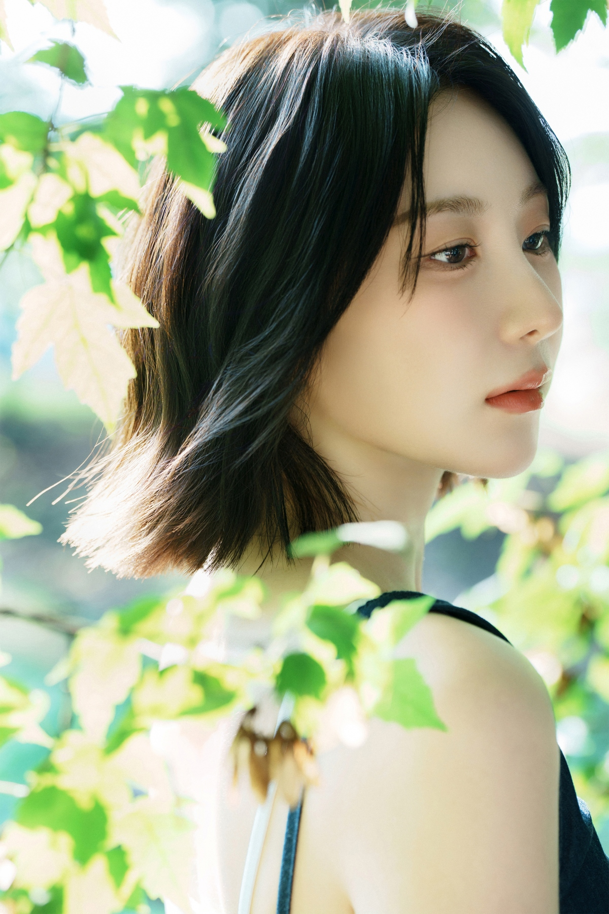 Lee Chae-yeon sees a green light for her solo run… official debut ...