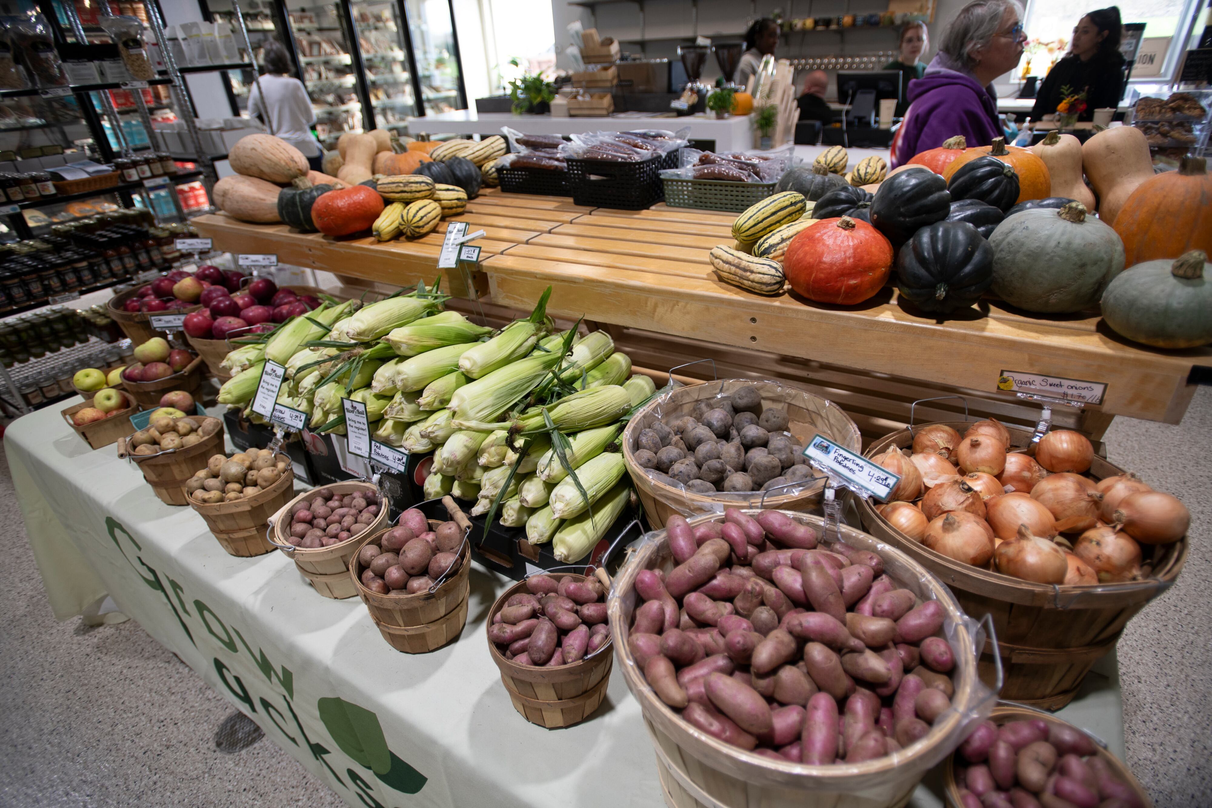 Chelsea State Bank donates $25K to support Jackson County food hub and ...