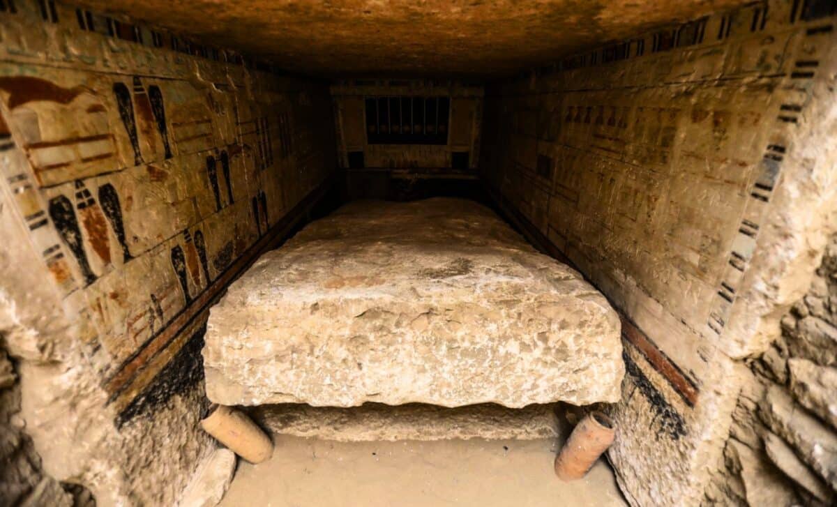 Archaeologists find a 4,300-year-old Egyptian official buried with ...