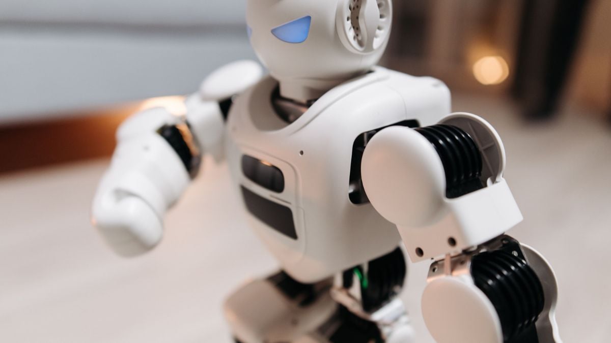 Earlier waves of technology automated our muscles. AI threatens to ...
