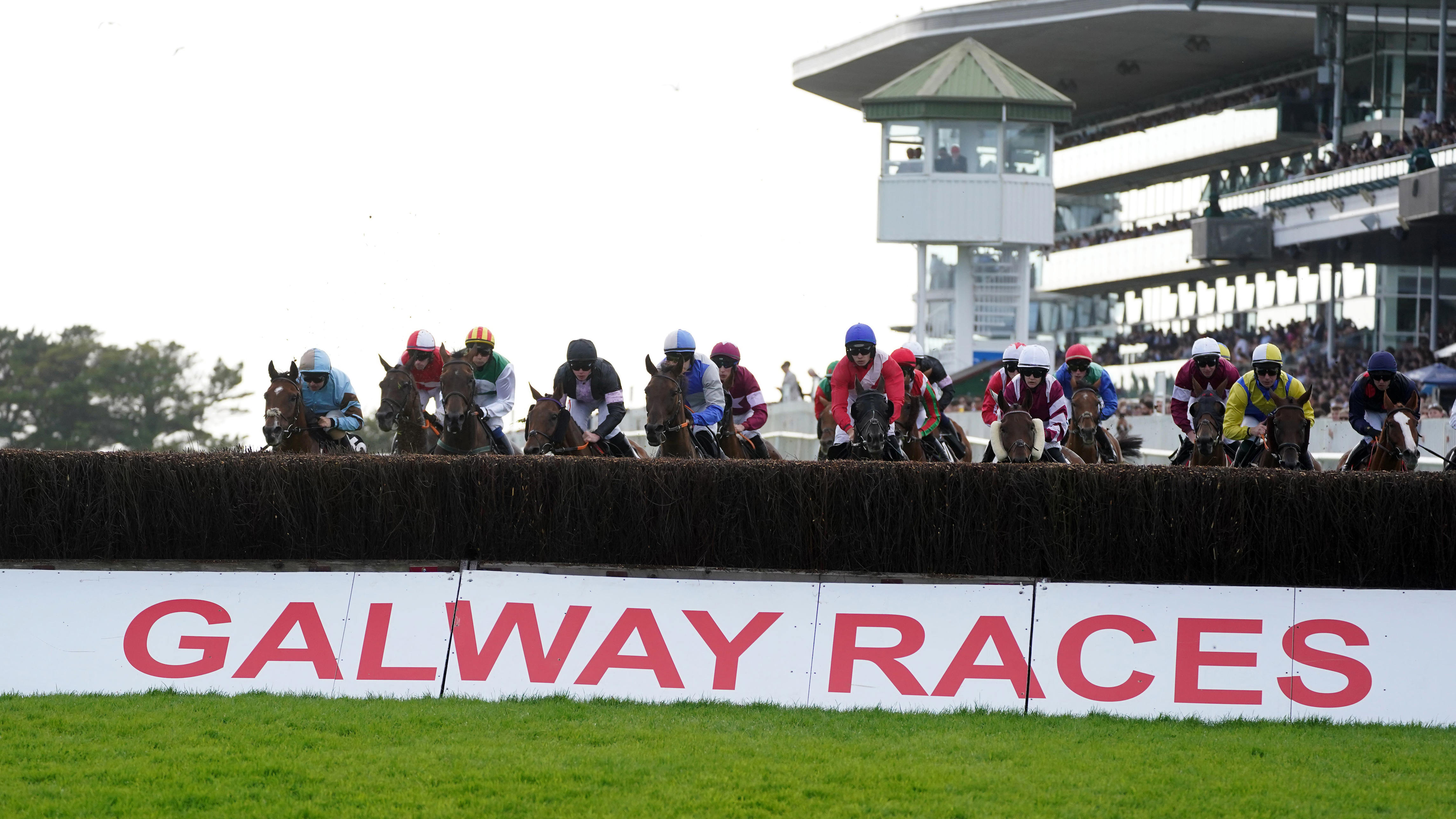 Galway latest meeting to be hit by heavy rain