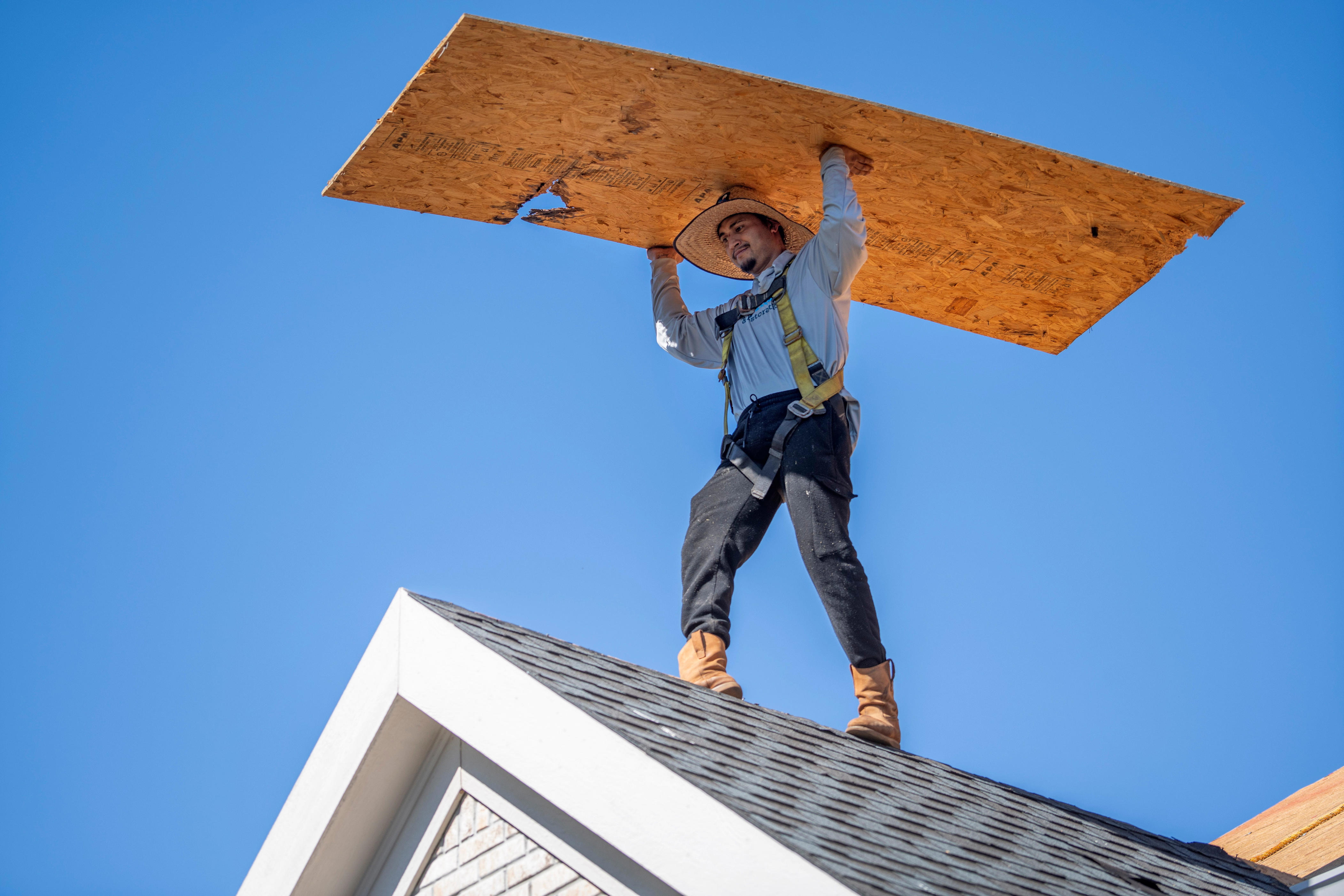 Indiana's lack of roofing license leaves Hoosiers vulnerable to fraud