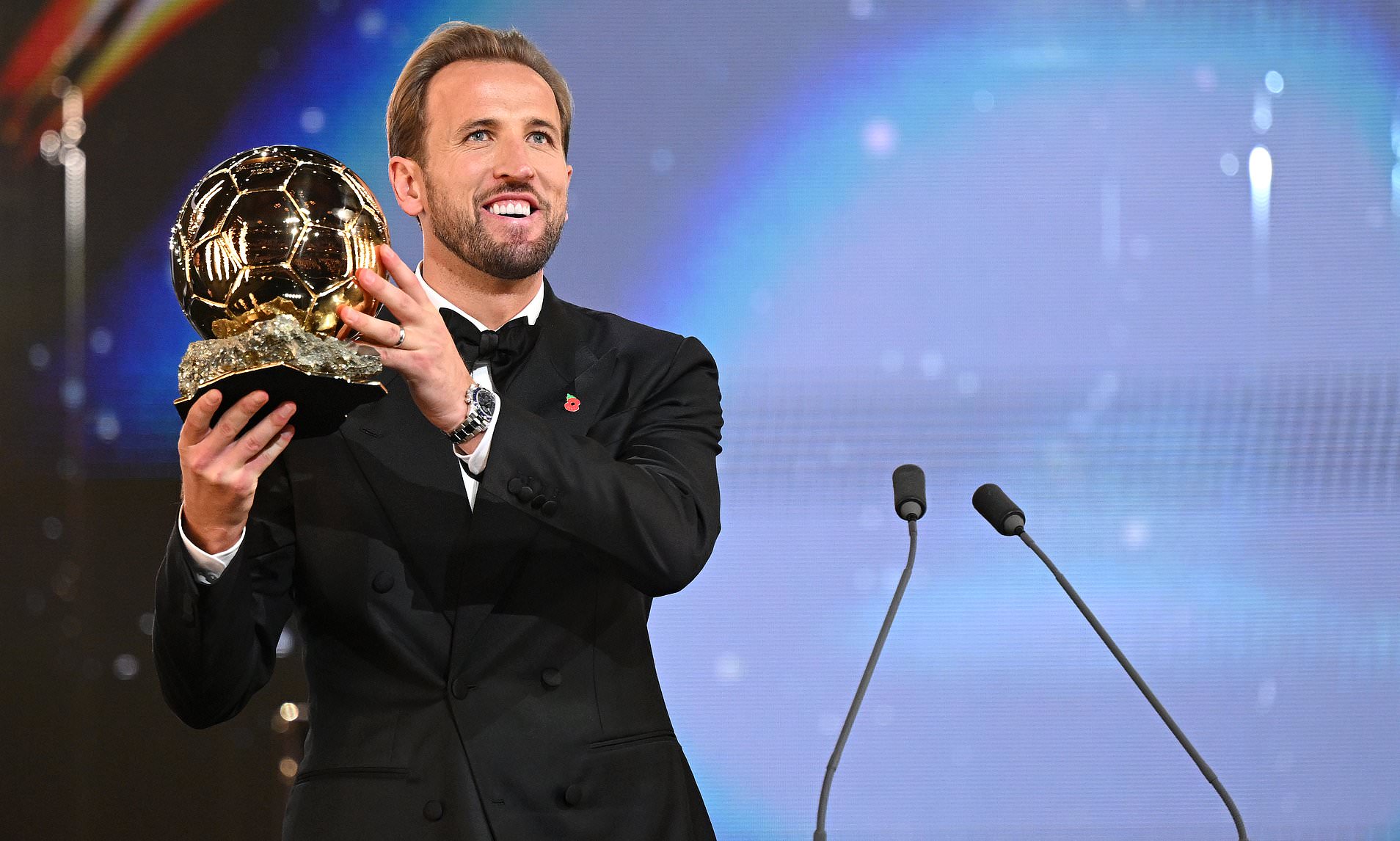 Prince William's message to King Harry! Royal approval for Ballon d'Or ...