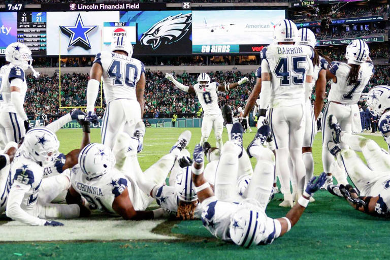 DeMarvion Overshown's return to Cowboys' lineup offers emphatic ...