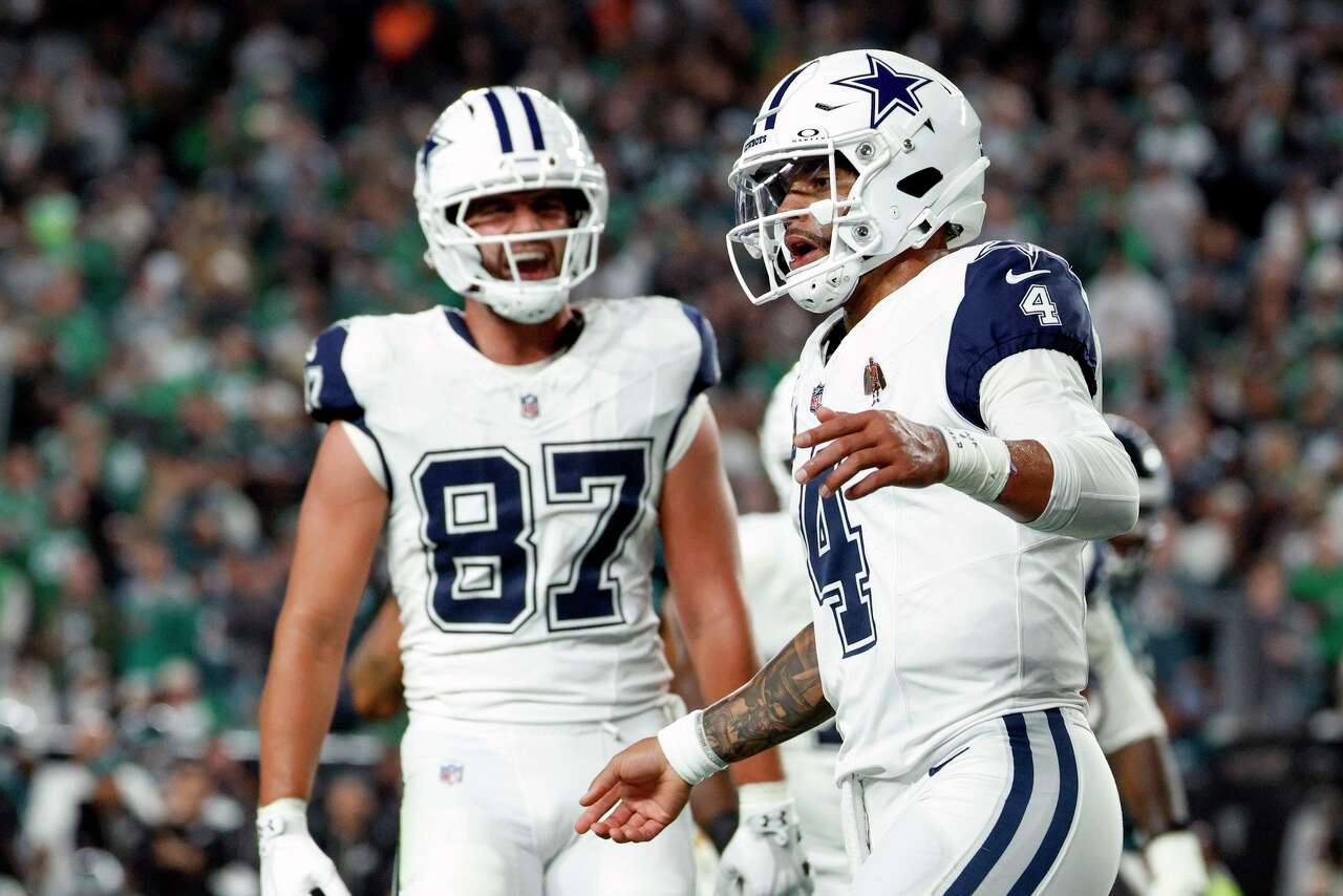 A grumpy Cowboys team, led by Brian Schottenheimer, responds to ...