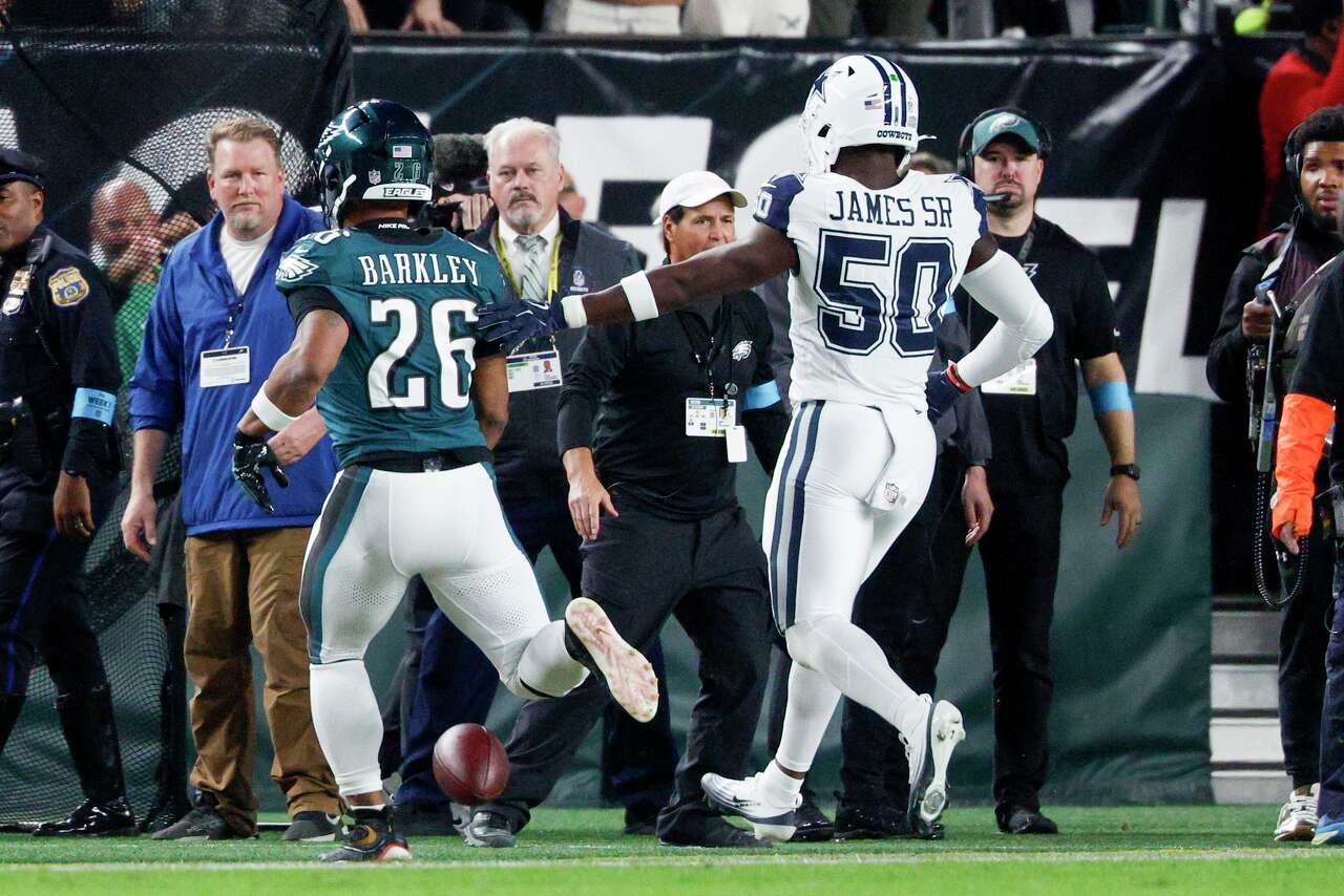 Name on back of Cowboys LB Shemar James' jersey carries new weight in ...