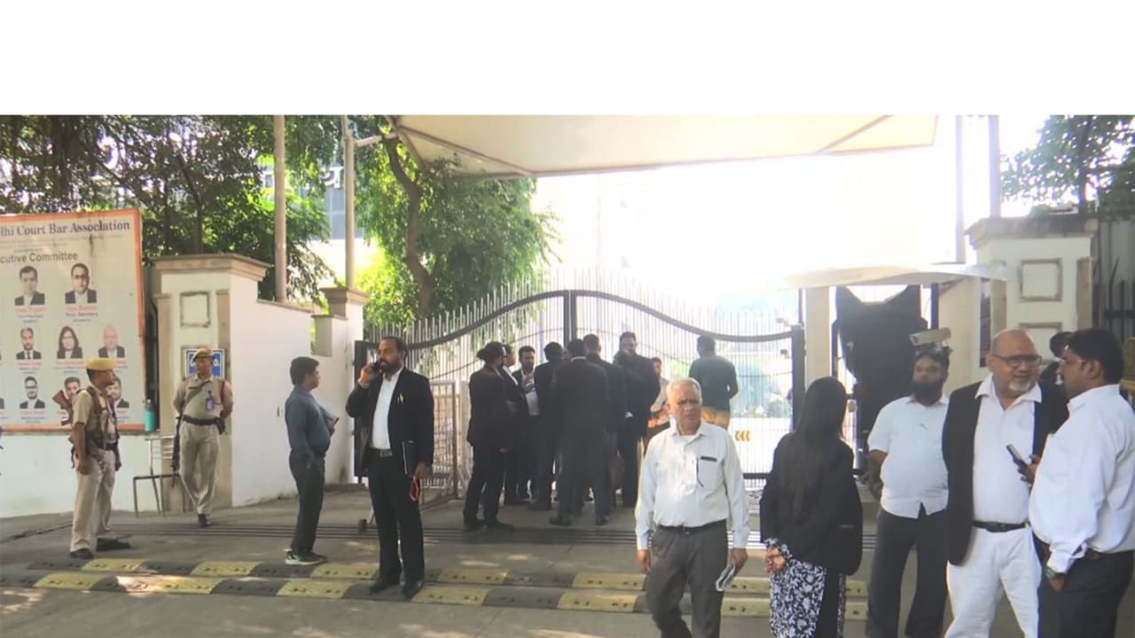 Delhi lawyers observe strike over alleged police intimidation in case