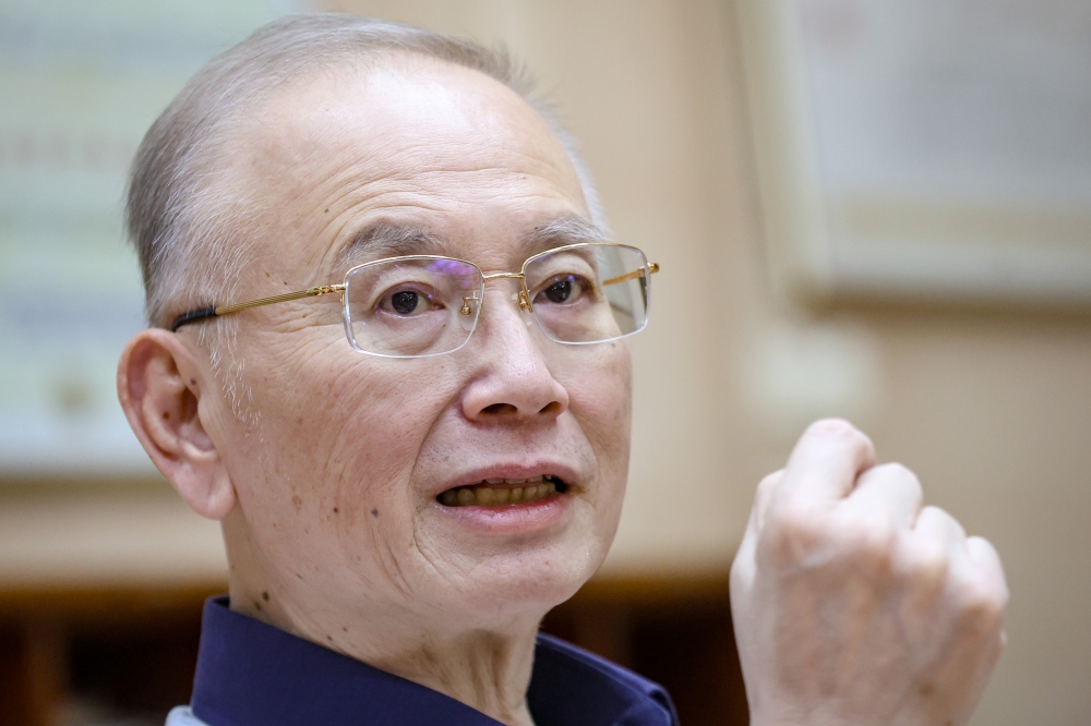 Wee Ka Siong says too early to call MCA-Barisan talks on Melaka seats ...
