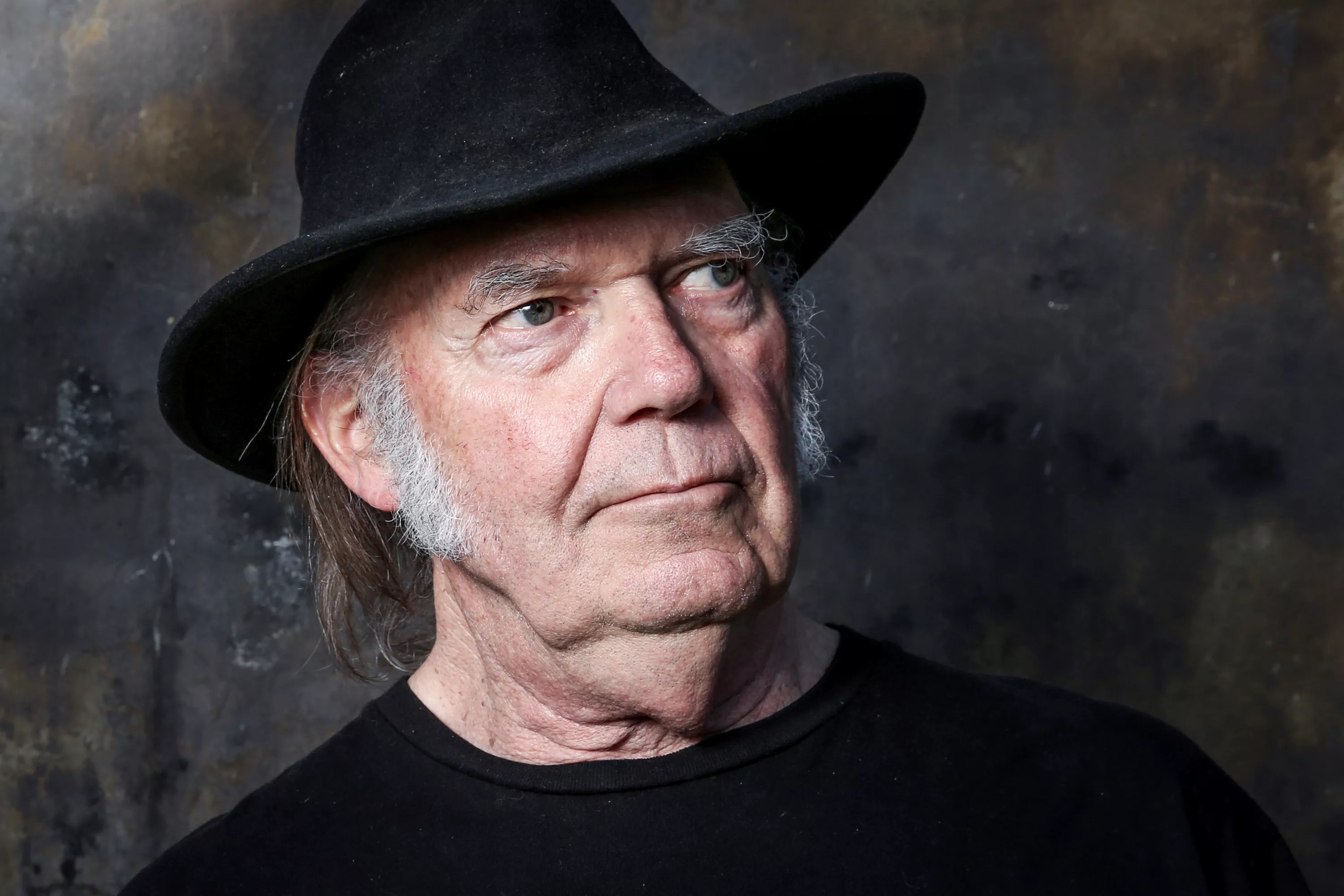 Neil Young sagsøger Donald Trump Kræver 10 millioner dollars i erstatning