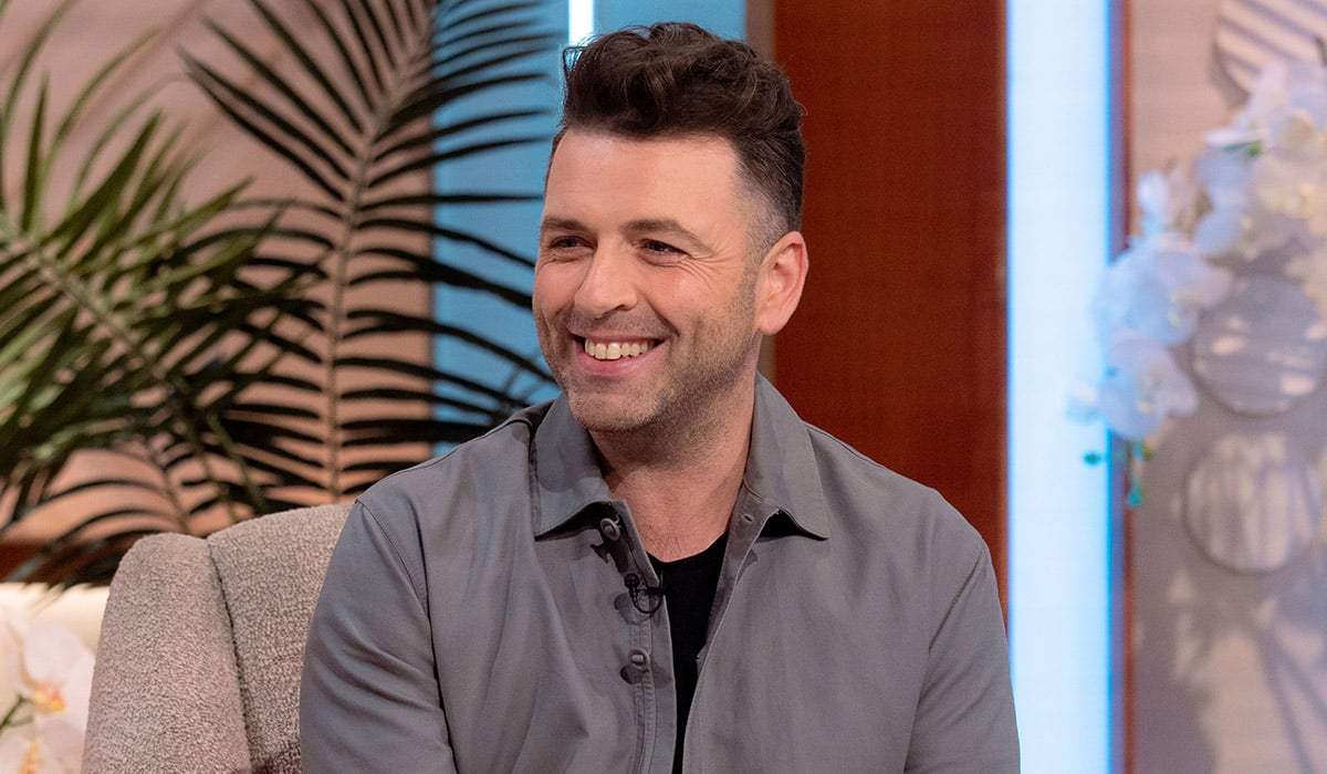 Mark Feehily shocks wedding guests with surprise performance for first ...