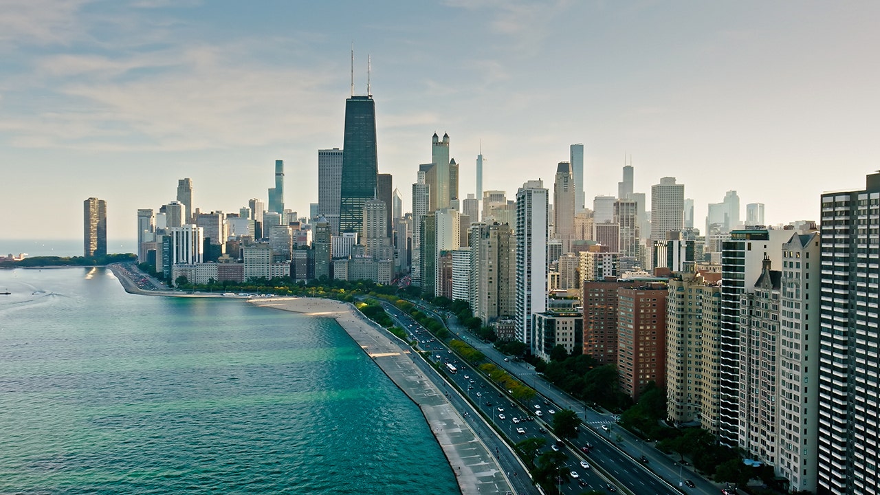 Frustrated Illinois residents seek to redraw state map in bid to break ...
