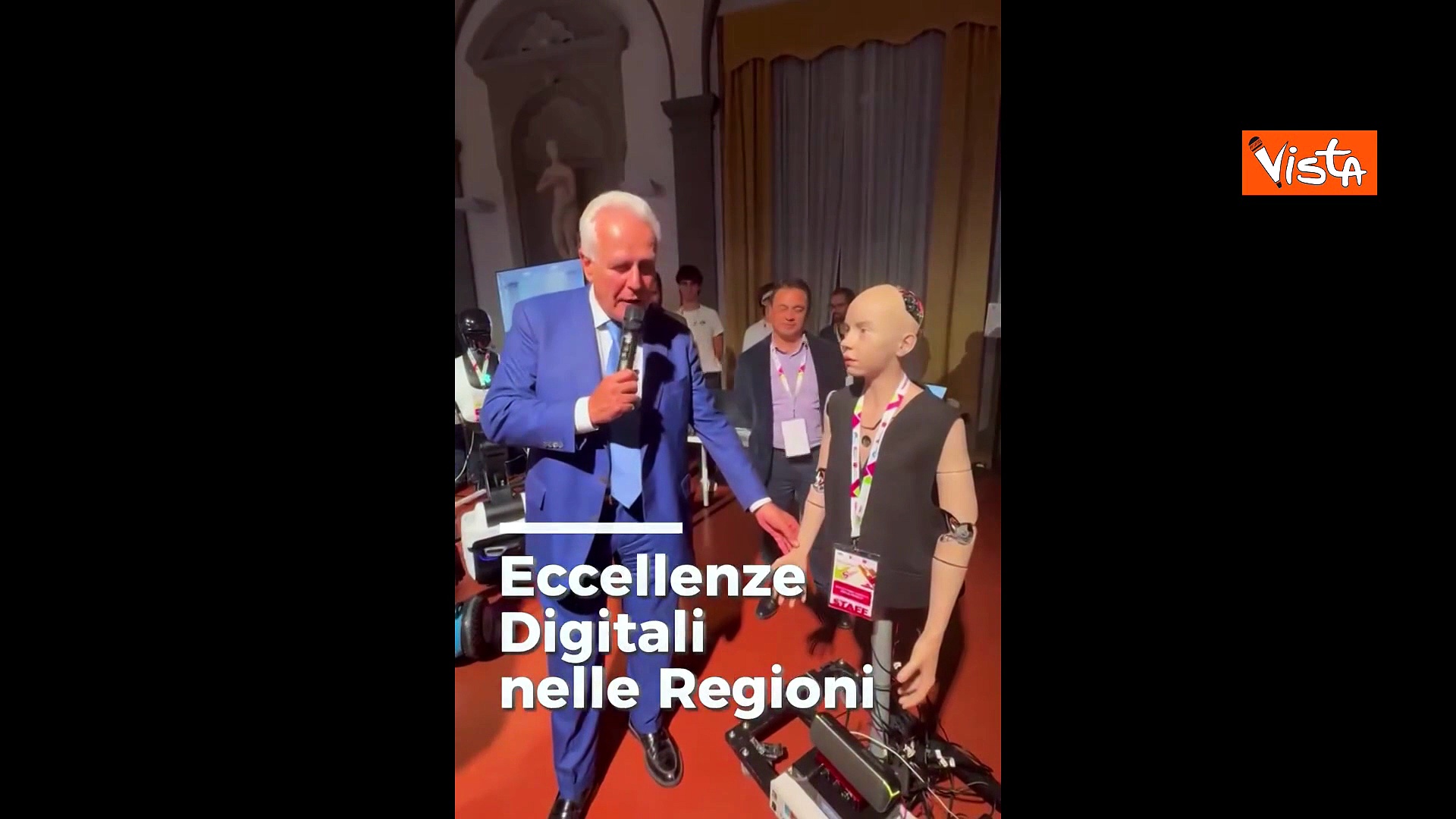 Giani (Toscana) scherza con un robot al Festival Regioni: ti nomino ...