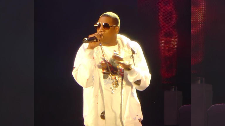 Jay-Z to headline 2027 Super Bowl halftime show as NFL, Apple Music and ...