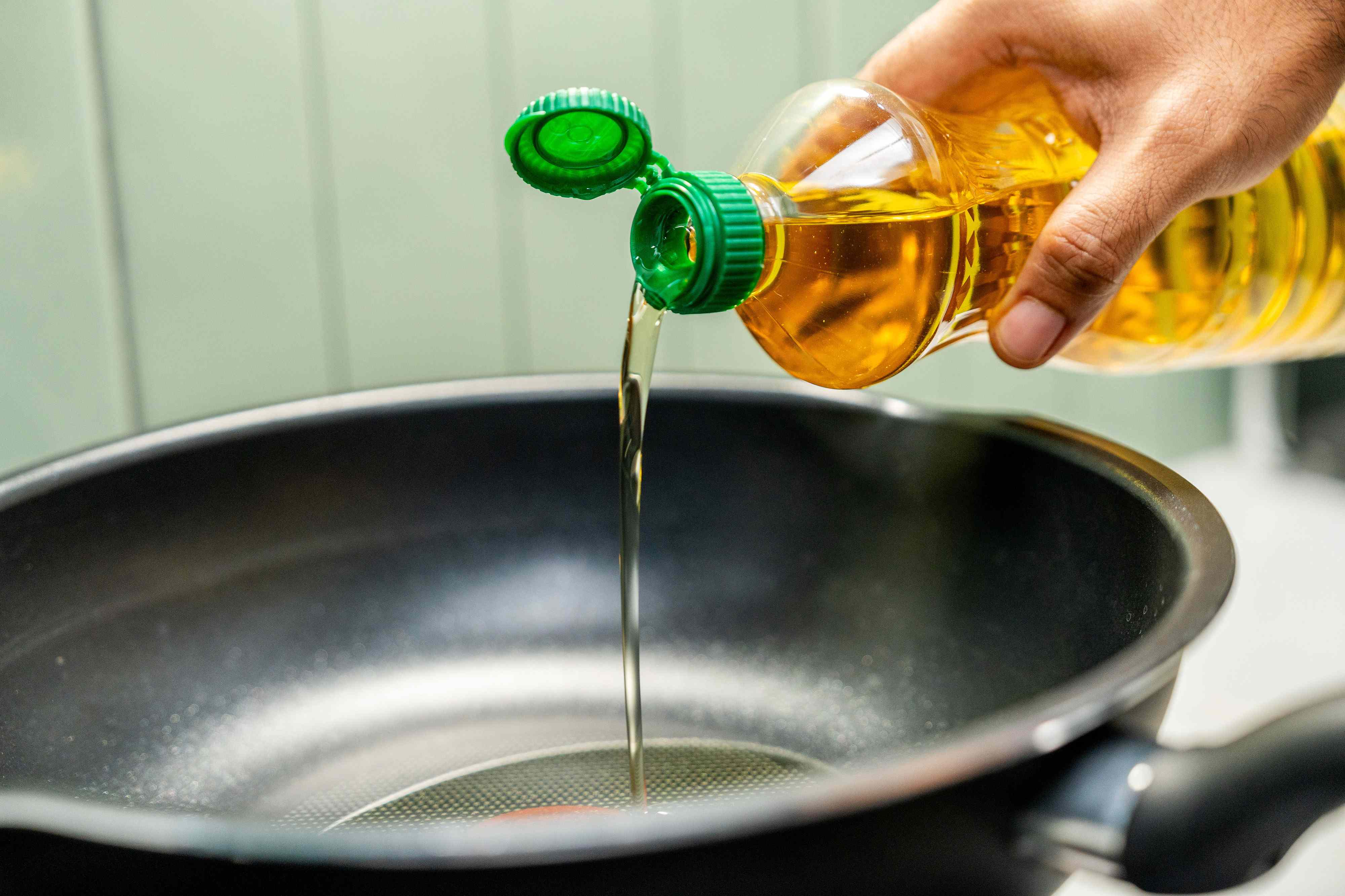 The 7 best cooking oils for your health, ranked by dietitians