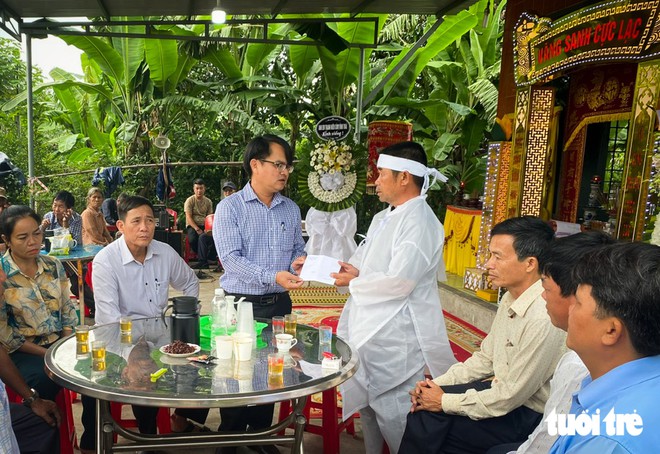 Vụ cháy nhà chết 2 cha con: Nghi ông nội đổ xăng đốt nhà do mâu thuẫn gia đình