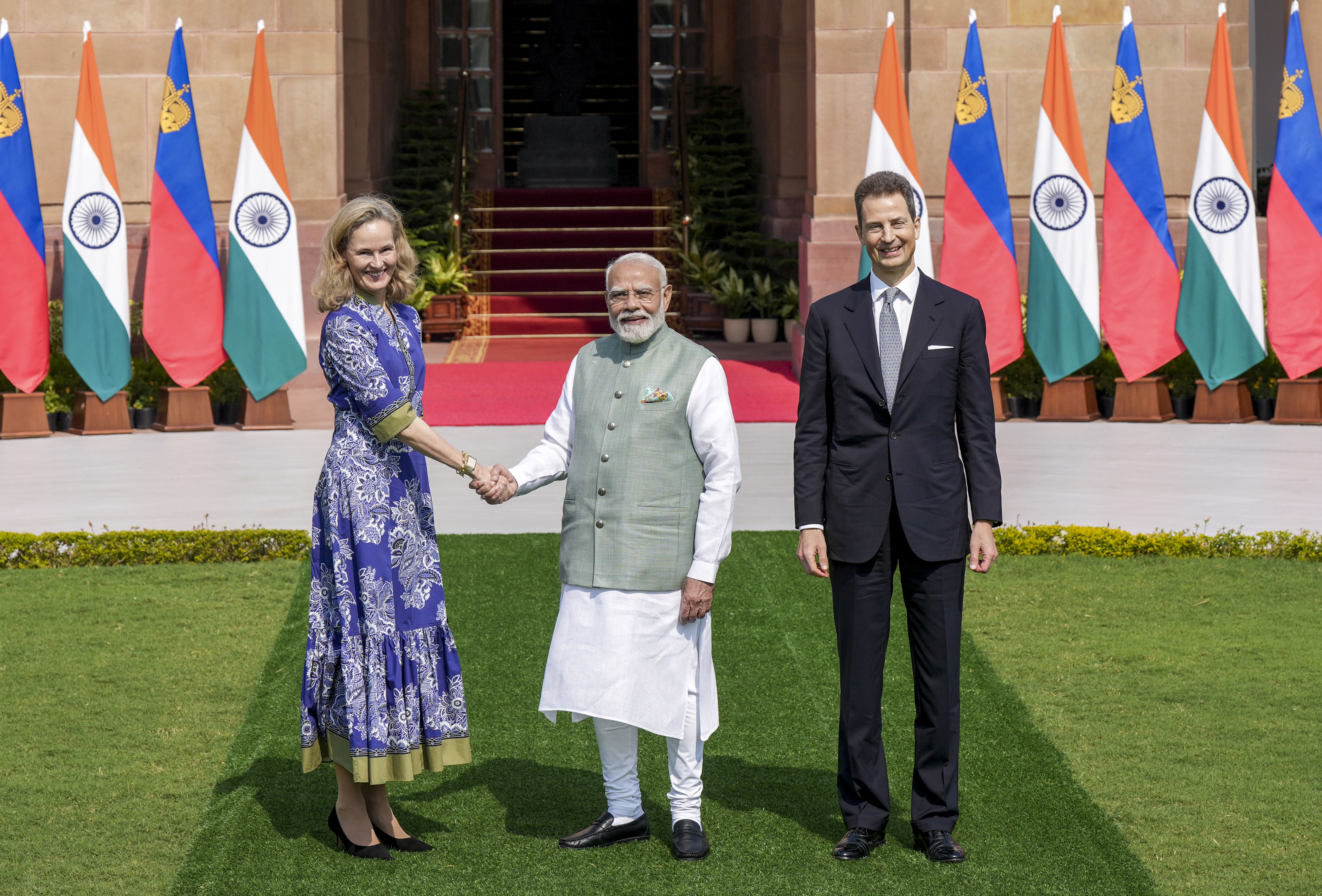 PM Modi, Liechtenstein's Prince Alois hold talks focusing on trade ...
