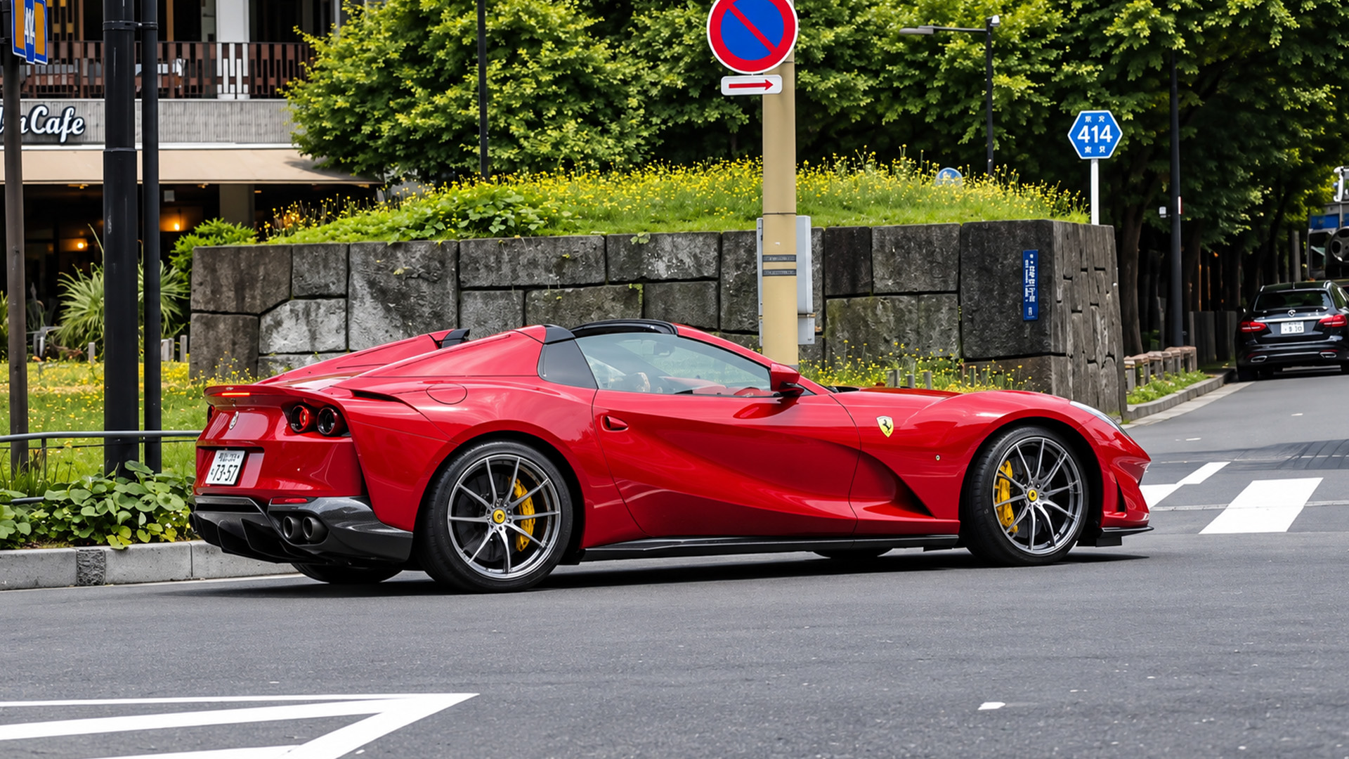 This $400,000 Ferrari looks great on Japanese streets