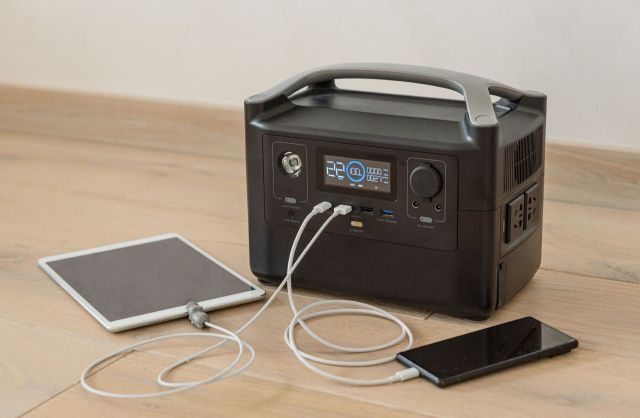 A 24-year-old wanted a storm-ready solar setup, then learned portable ...