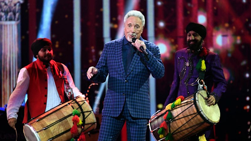 Tom Jones truly sorry as he's forced to cancel gigs last minute due to illness