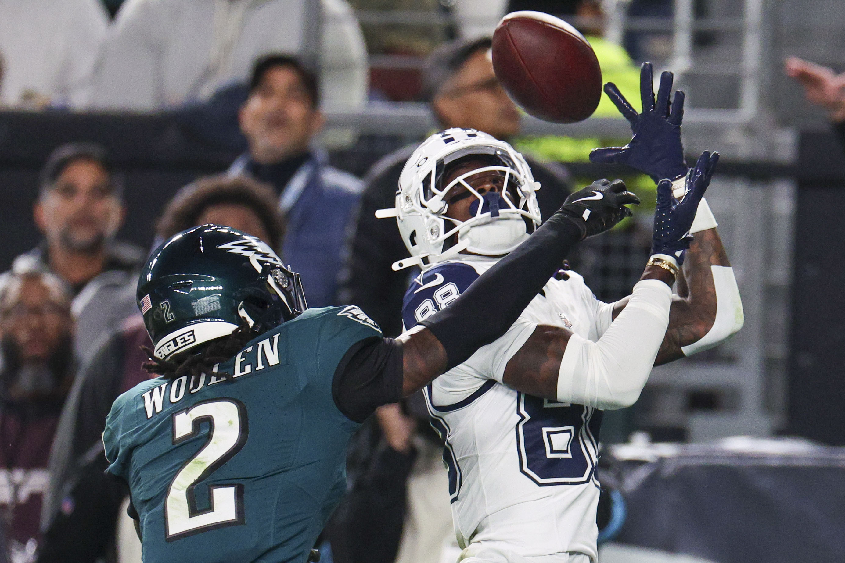 Eagles grades vs. Cowboys: Defensive line invisible, tough night for Riq Woolen