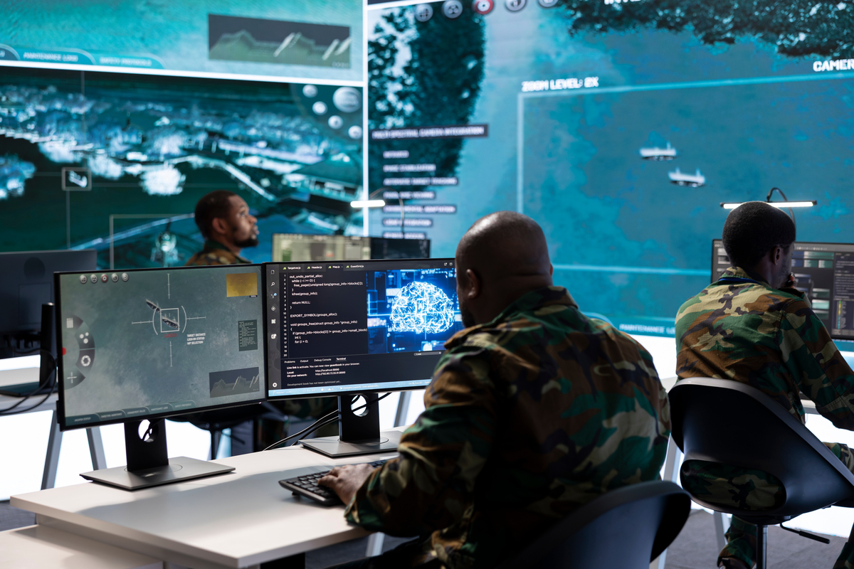 Better defense stock to own through 2030: Palantir vs. RTX Corporation