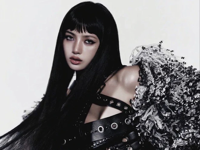 Lisa BlackPink hết thời?