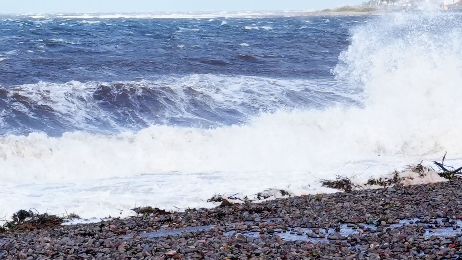 Woman dies in sea off Isle of Wight - as search suspended for man in ...