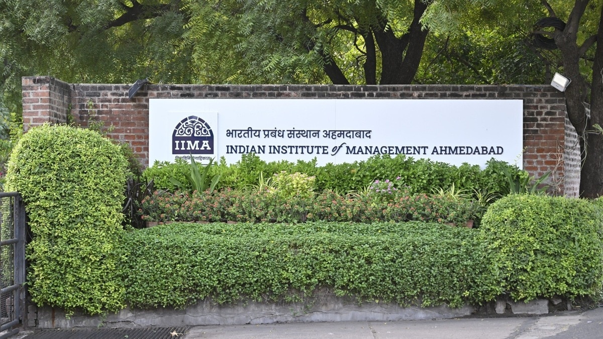 Must prepare managers for uncertainty: IIM Ahmedabad director on AI-led ...