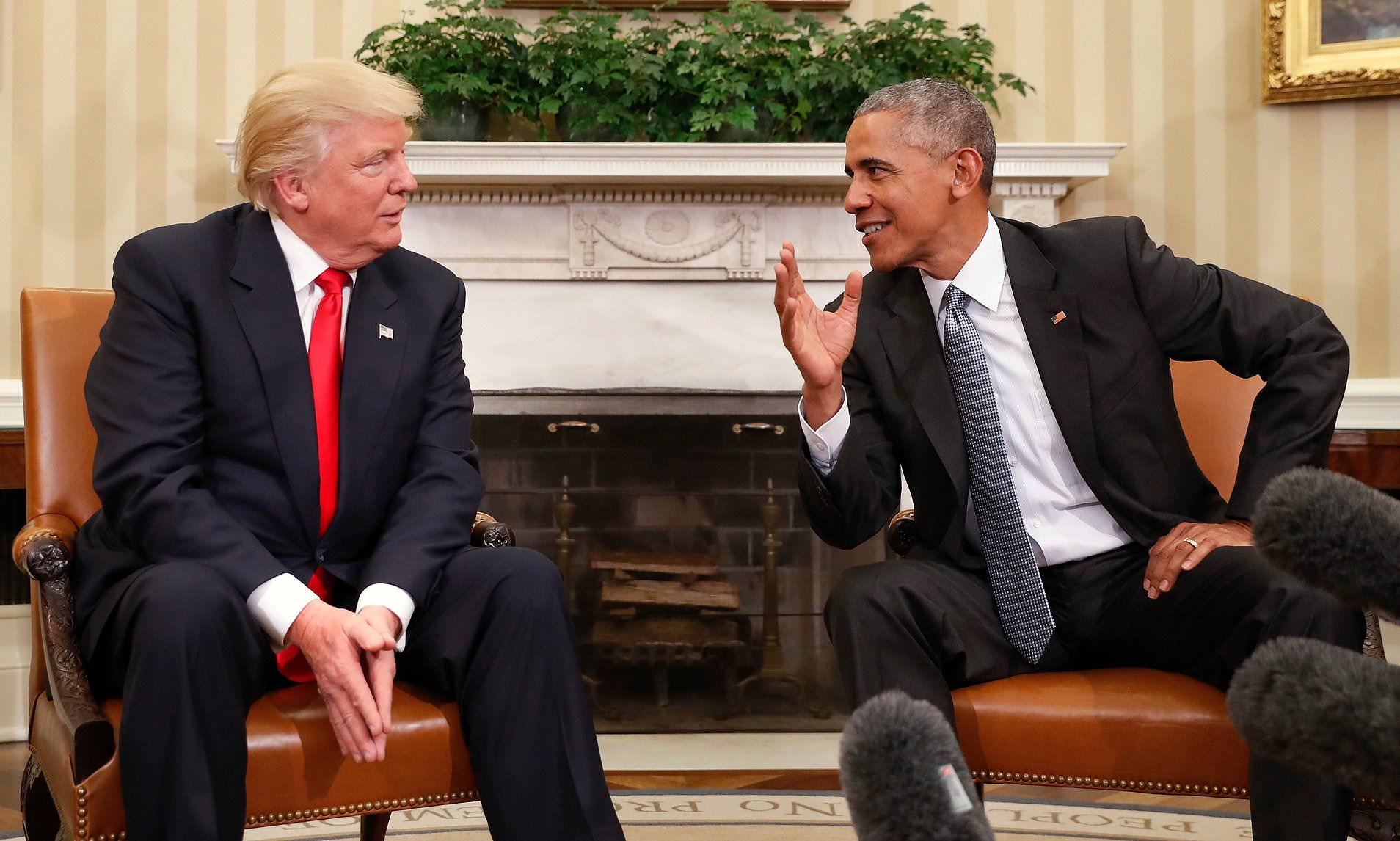 Trump slams Obama's 'dirty, filthy and broken' White House