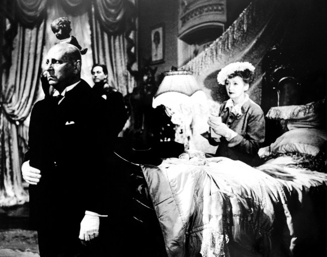 'Hollywood Whispers' excerpt depicts Hedda Hopper-Louella Parsons feud