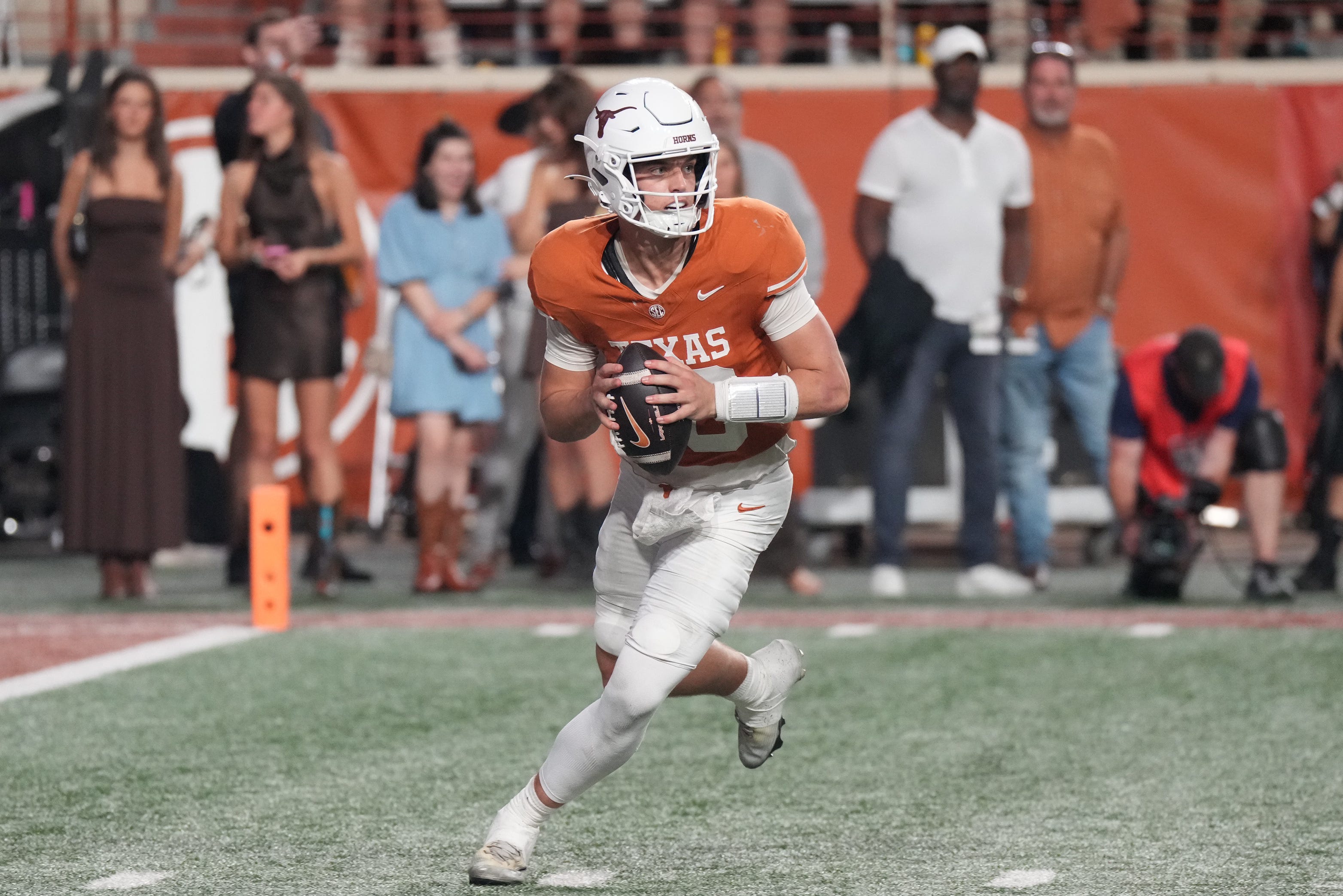 2027 NFL Draft QB rankings reset by Dante Moore, Arch Manning doubt