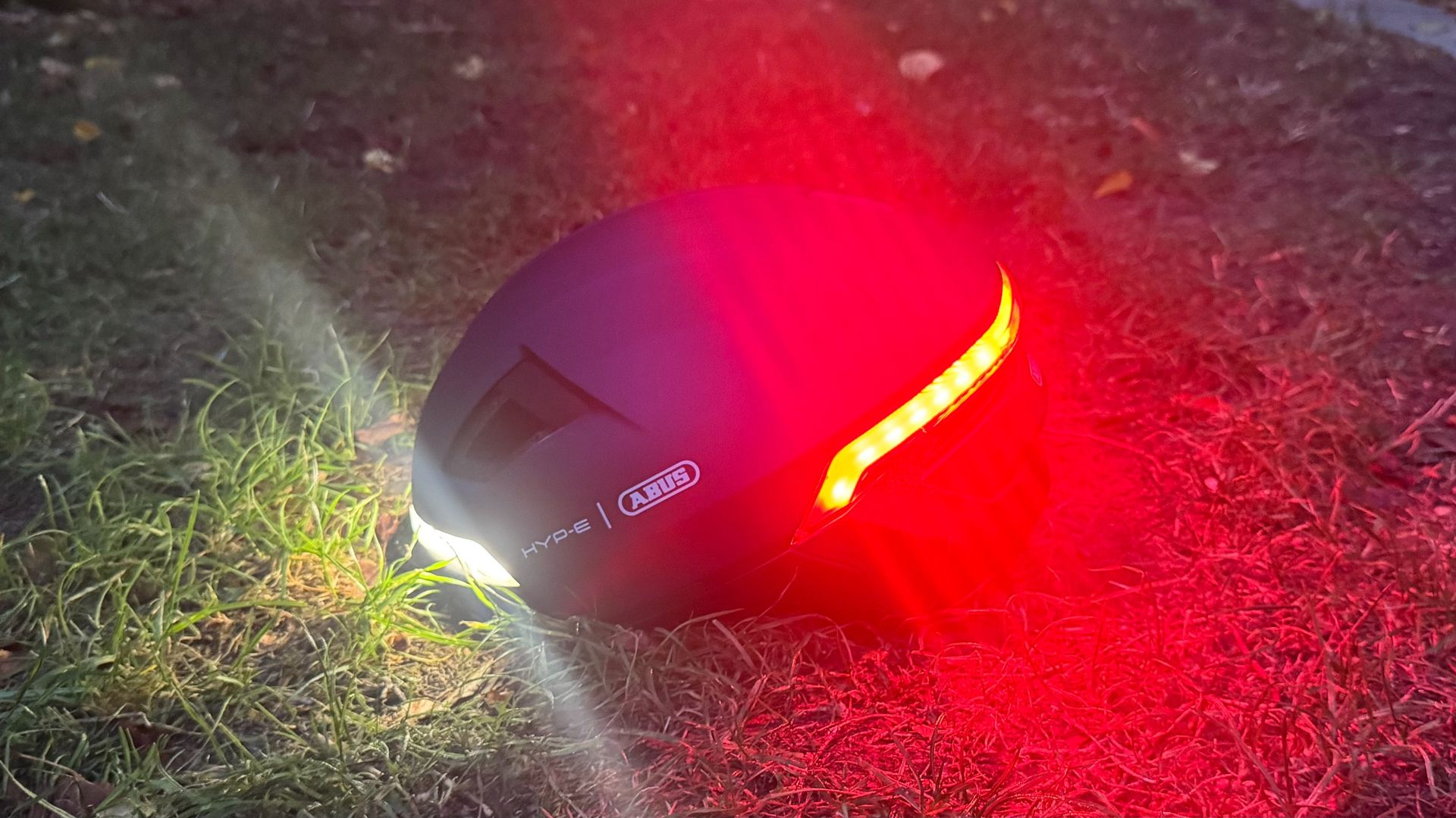 Abus Hyp-E helmet review: An urban e-bike helmet that's ready for anything