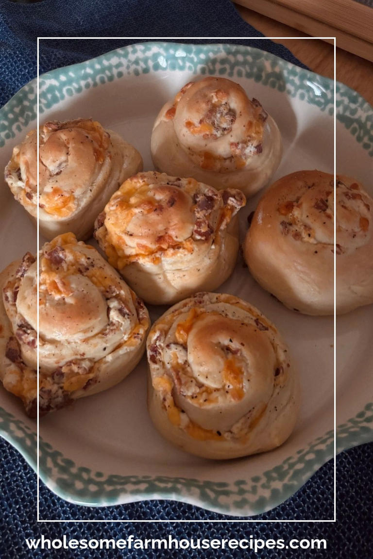 Fluffy sourdough discard bacon and cheddar rolls recipe