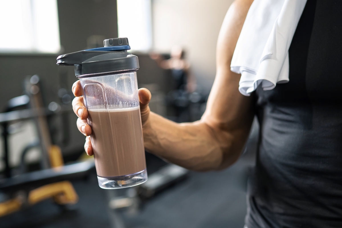 Après la musculation, ce mélange dans les shakers pourrait ne pas aider ...