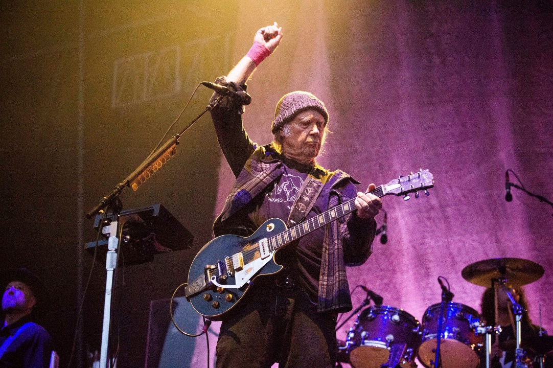 Neil Young sues Trump over Ohio rally song