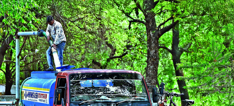 Hyderabad’s water tanker bills set to cross ₹100 crore as crisis deepens
